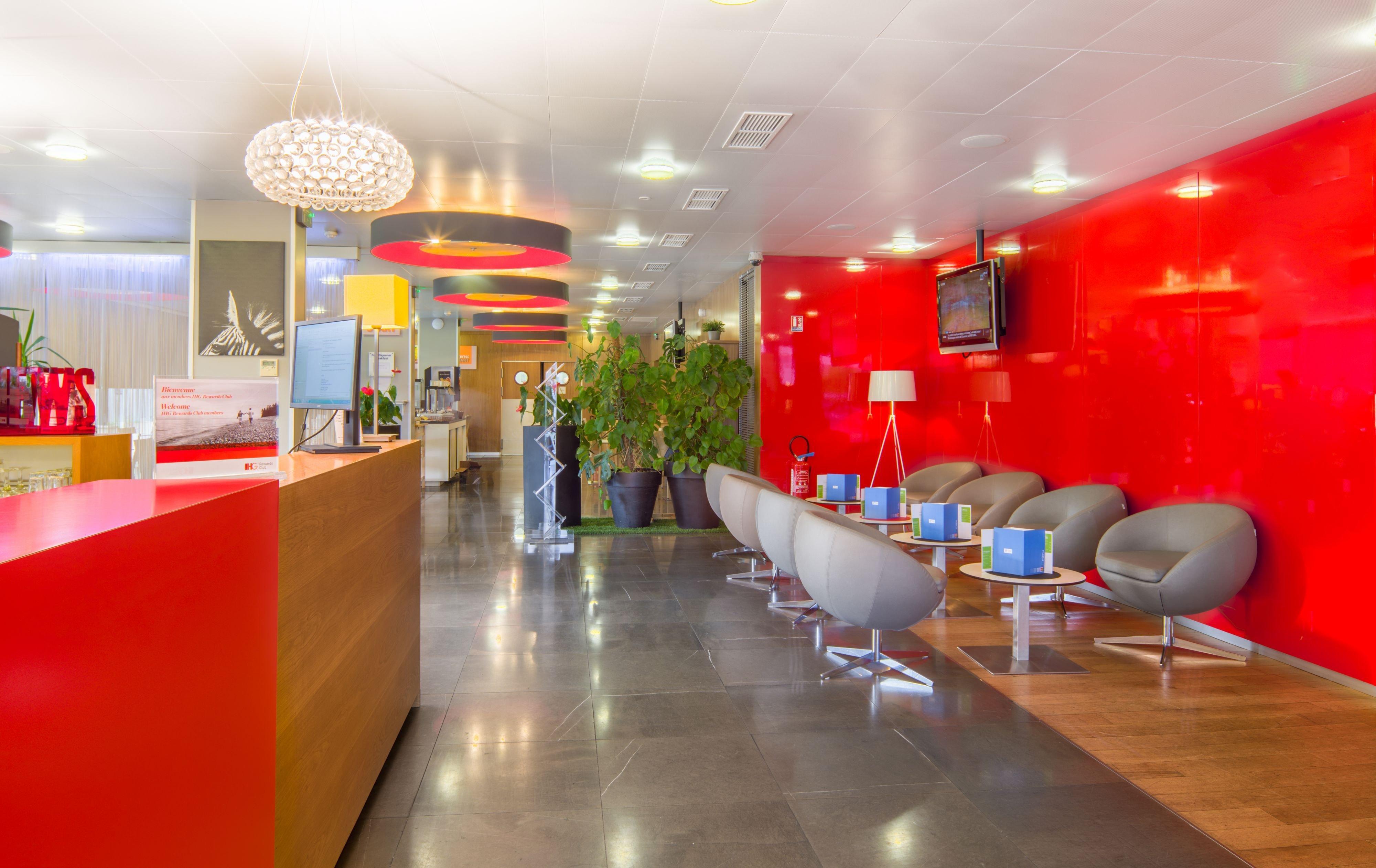 Holiday Inn Express Saint-Nazaire By Ihg Exterior photo